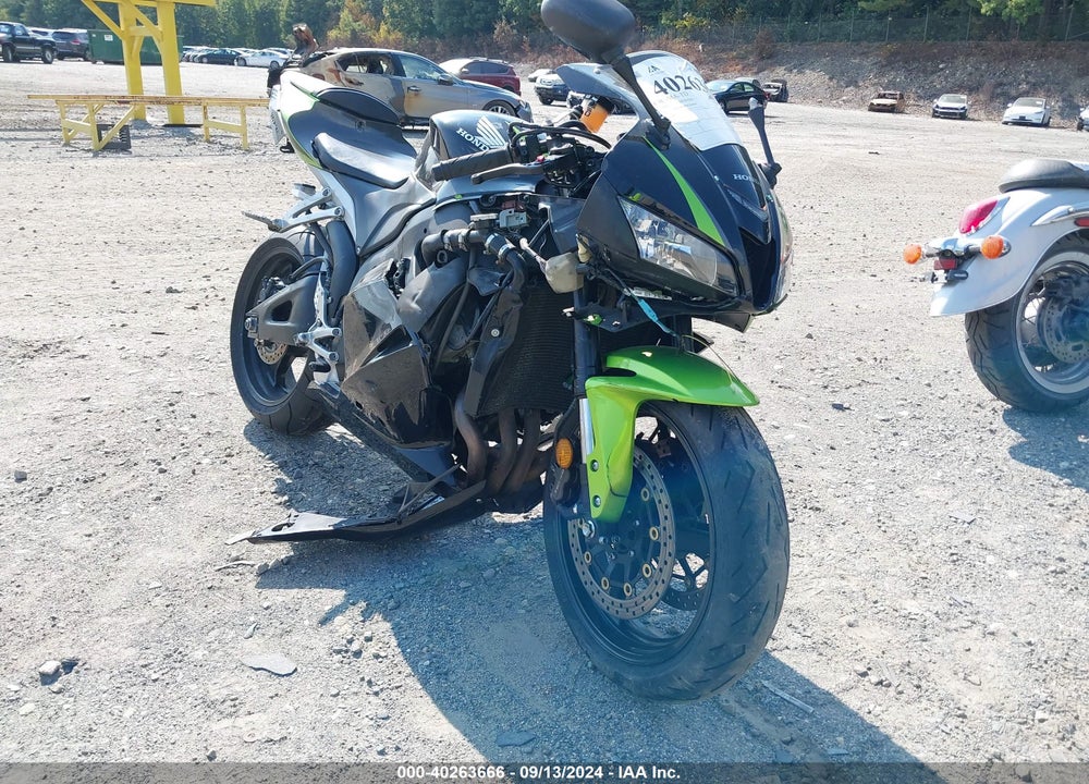 2009 HONDA CBR600 RR VIN: JH2PC40099K204690