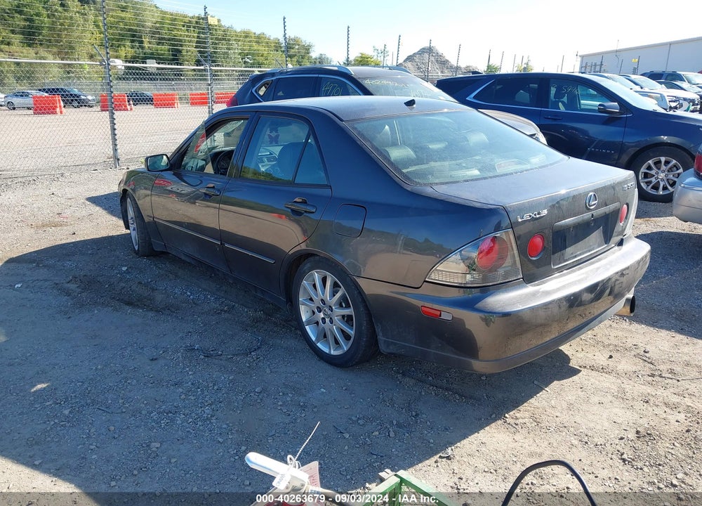 2004 LEXUS IS 300 VIN: JTHBD192140084731