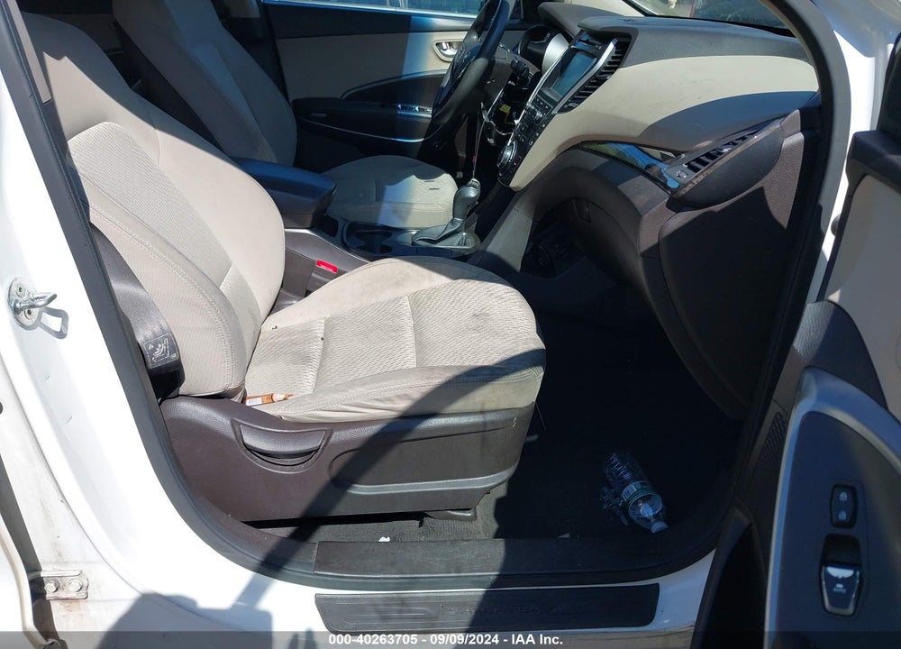 2017 HYUNDAI SANTA FE SE VIN: KM8SMDHF9HU256991