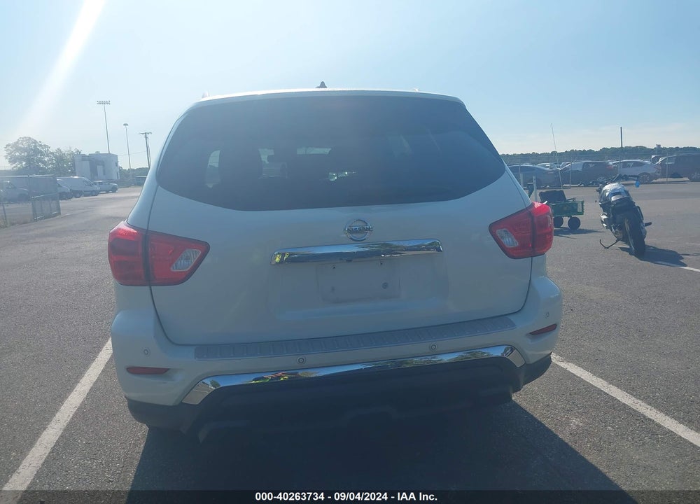 2017 NISSAN PATHFINDER SV VIN: 5N1DR2MM7HC901601
