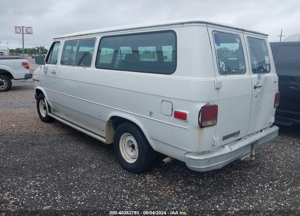 1989 CHEVROLET G20 VIN: 1GNEG25H8K7172404