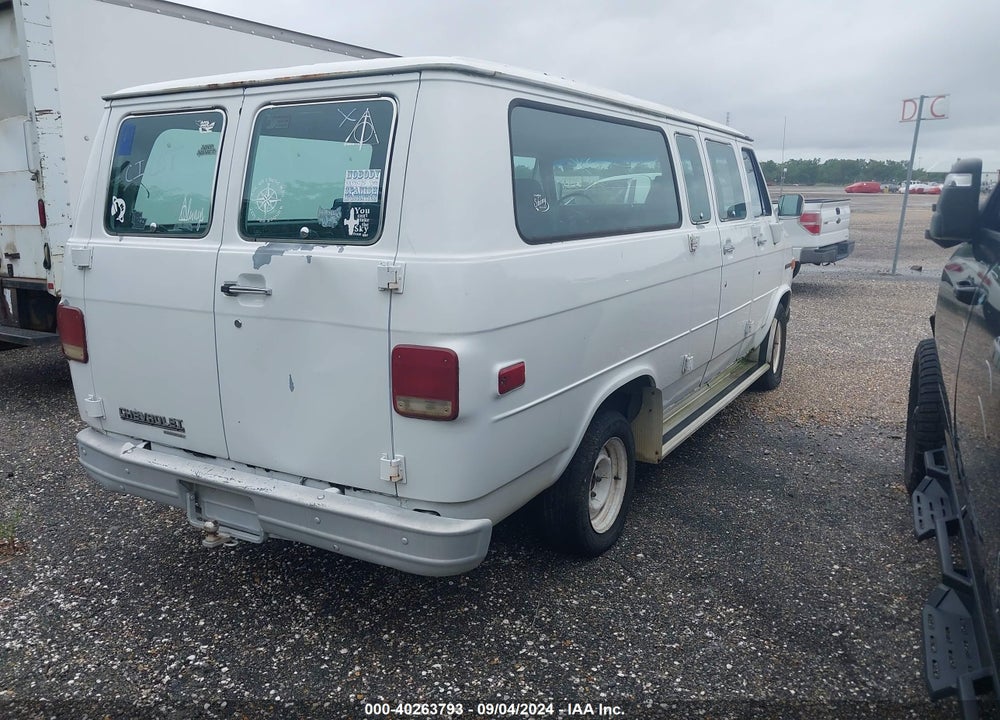 1989 CHEVROLET G20 VIN: 1GNEG25H8K7172404