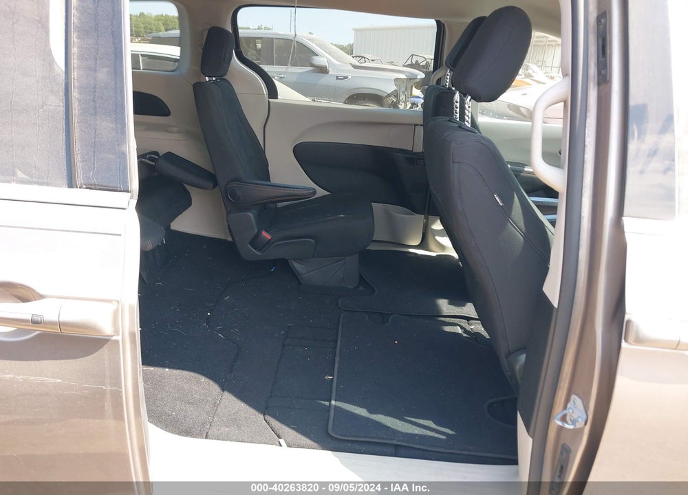 2017 CHRYSLER PACIFICA TOURING VIN: 2C4RC1DG4HR654223