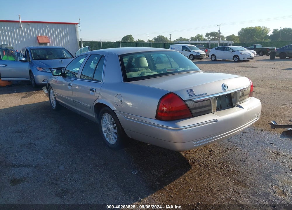 2010 MERCURY GRAND MARQUIS LS (FLEET ONLY) VIN: 2MEBM7FV8AX636188