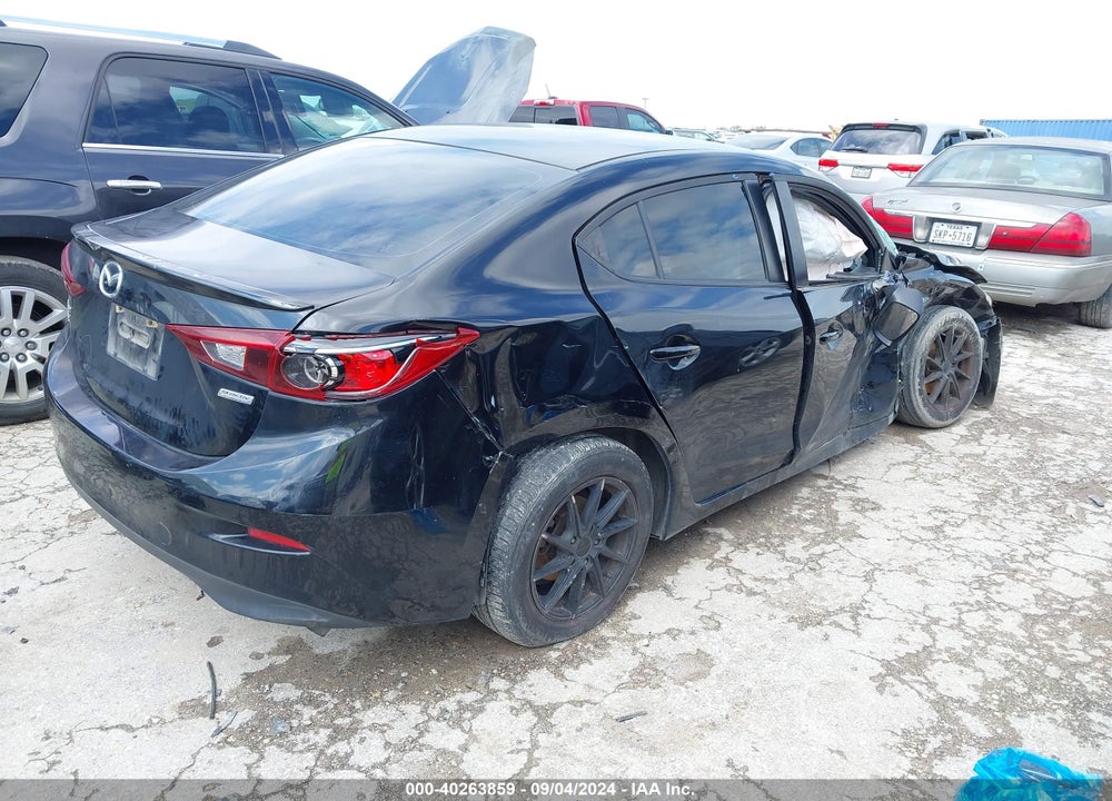 2014 MAZDA 3 I SPORT VIN: JM1BM1U7XE1120142