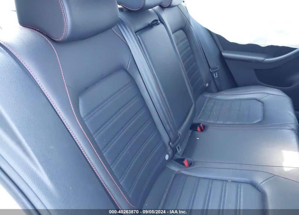 2014 VOLKSWAGEN JETTA GLI AUTOBAHN W/NAV VIN: 3VW4T7AJ3EM351396