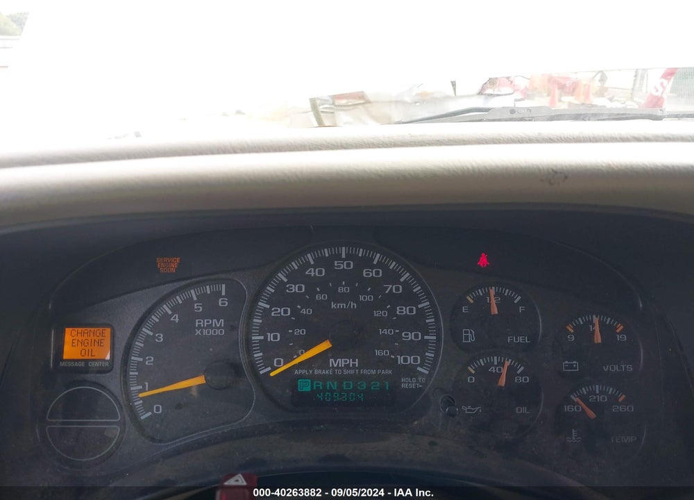 2001 CHEVROLET SUBURBAN 1500 LS VIN: 3GNEC16T31G154999