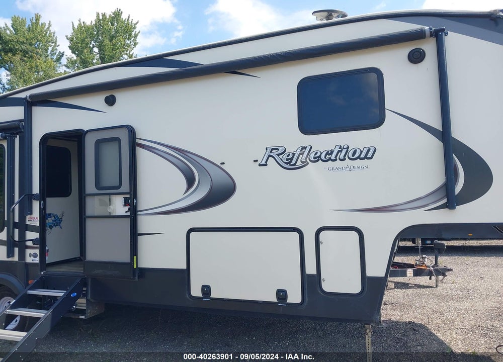 2018 GRAND REFLEC VIN: 573FR3622J3314560