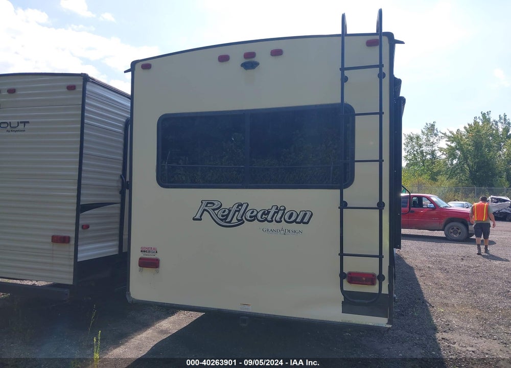 2018 GRAND REFLEC VIN: 573FR3622J3314560