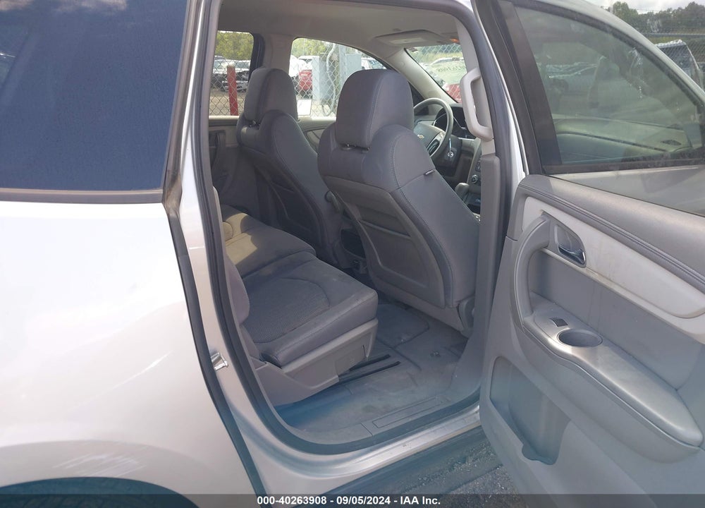 2014 CHEVROLET TRAVERSE LS VIN: 1GNKRFED6EJ288337