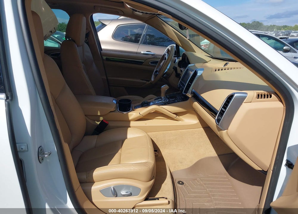 2016 PORSCHE CAYENNE VIN: WP1AA2A23GKA14436