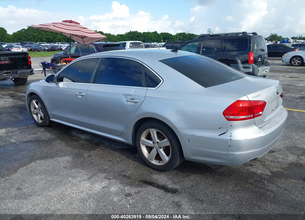 2012 VOLKSWAGEN PASSAT VIN: 1VWBP7A32CC066507