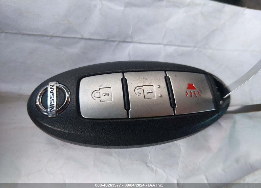 2015 NISSAN PATHFINDER S VIN: 5N1AR2MM6FC702118