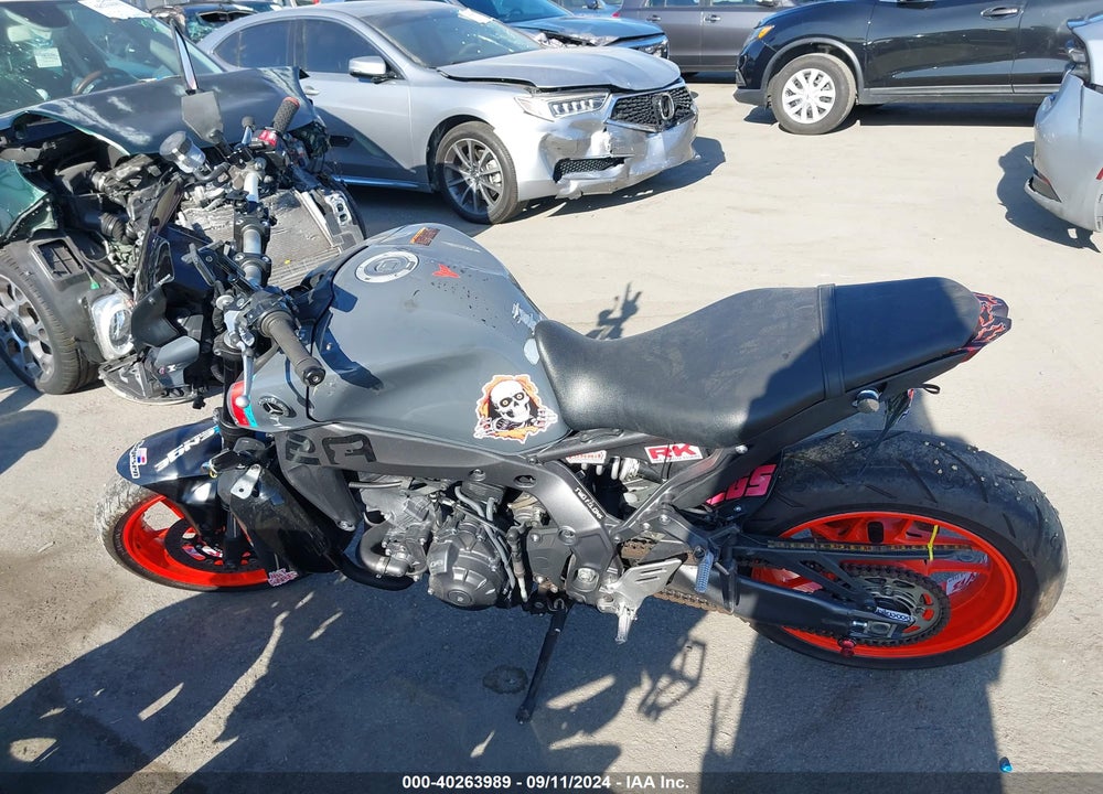 2021 YAMAHA MT09 C VIN: JYARN71YXMA000380