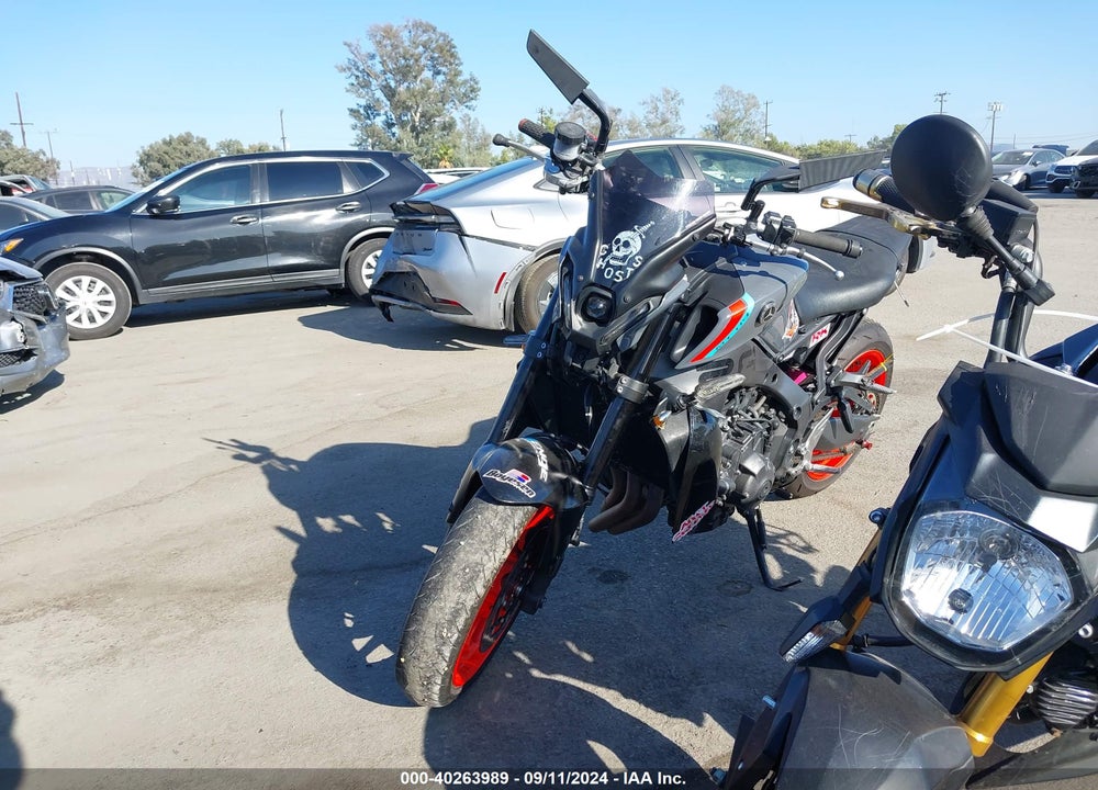 2021 YAMAHA MT09 C VIN: JYARN71YXMA000380