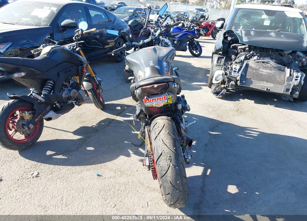 2021 YAMAHA MT09 C VIN: JYARN71YXMA000380