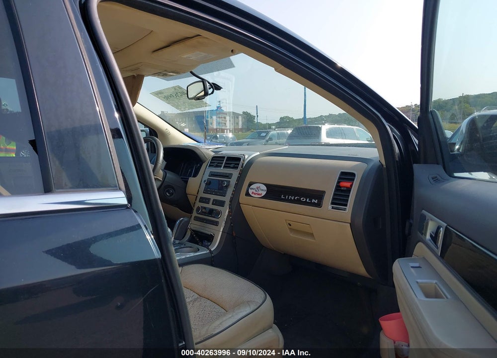 2008 LINCOLN MKX VIN: 2LMDU88C18BJ29345