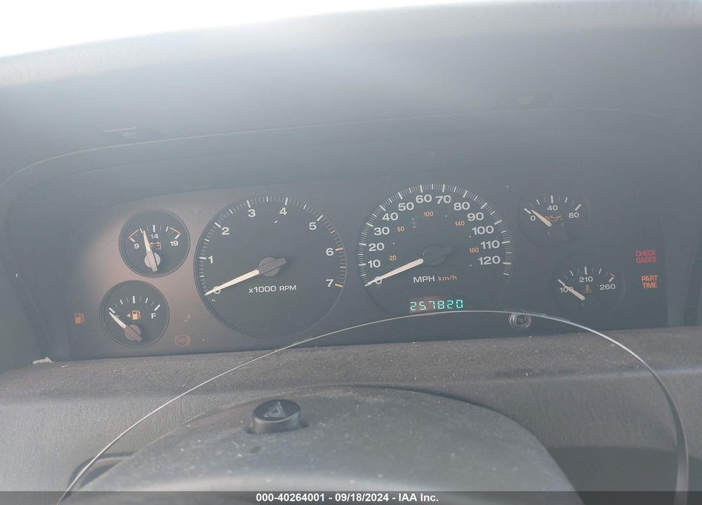 1999 JEEP GRAND CHEROKEE LAREDO VIN: 1J4GW58S5XC760301