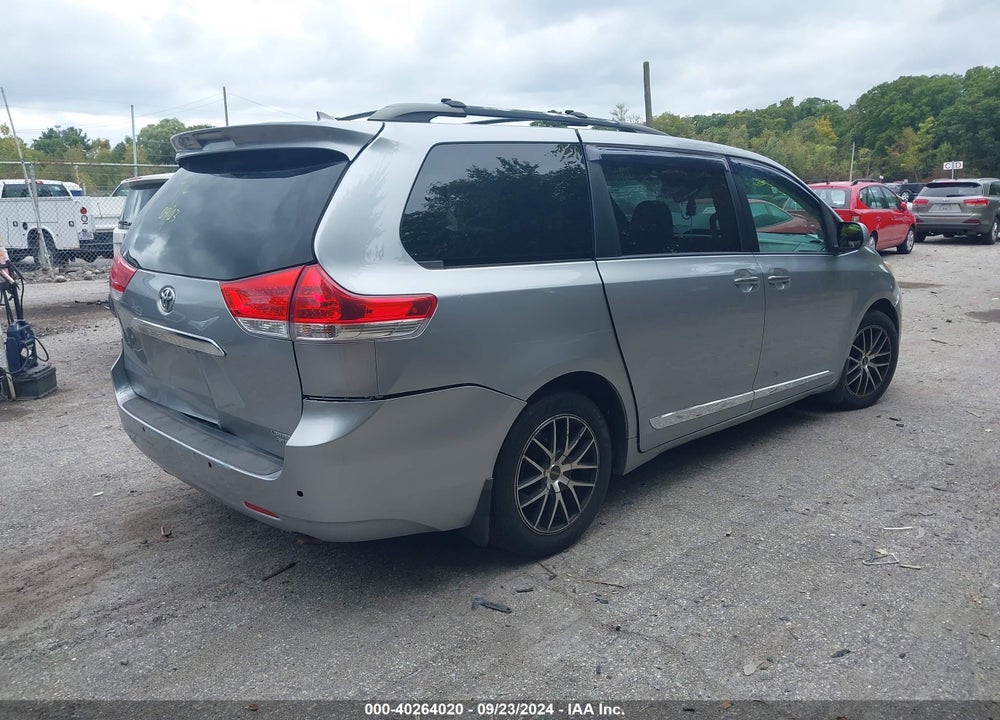 2011 TOYOTA SIENNA LIMITED VIN: 5TDDK3DC9BS012696