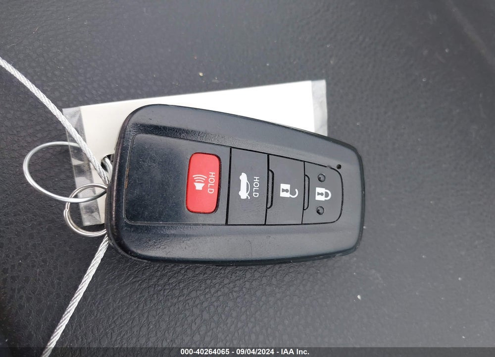 2021 TOYOTA CAMRY LE HYBRID VIN: 4T1C31AK4MU553965