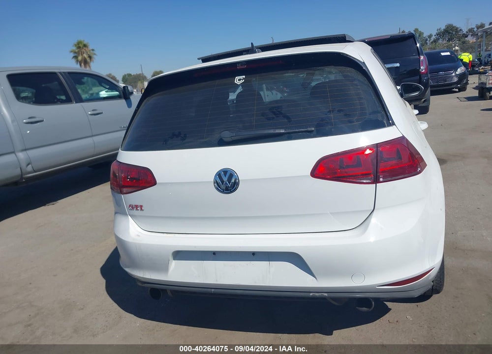 2016 VOLKSWAGEN GOLF GTI SE W/PERFORMANCE PACKAGE 4-DOOR VIN: 3VW447AU8GM045983