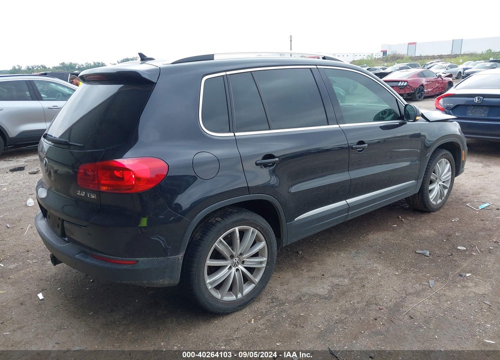 2012 VOLKSWAGEN TIGUAN SE VIN: WVGAV7AX5CW611195