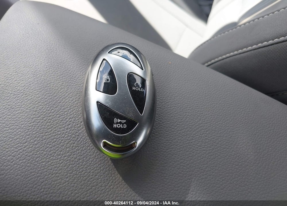 2024 HYUNDAI ELANTRA VIN: KMHLM4DG0RU777196