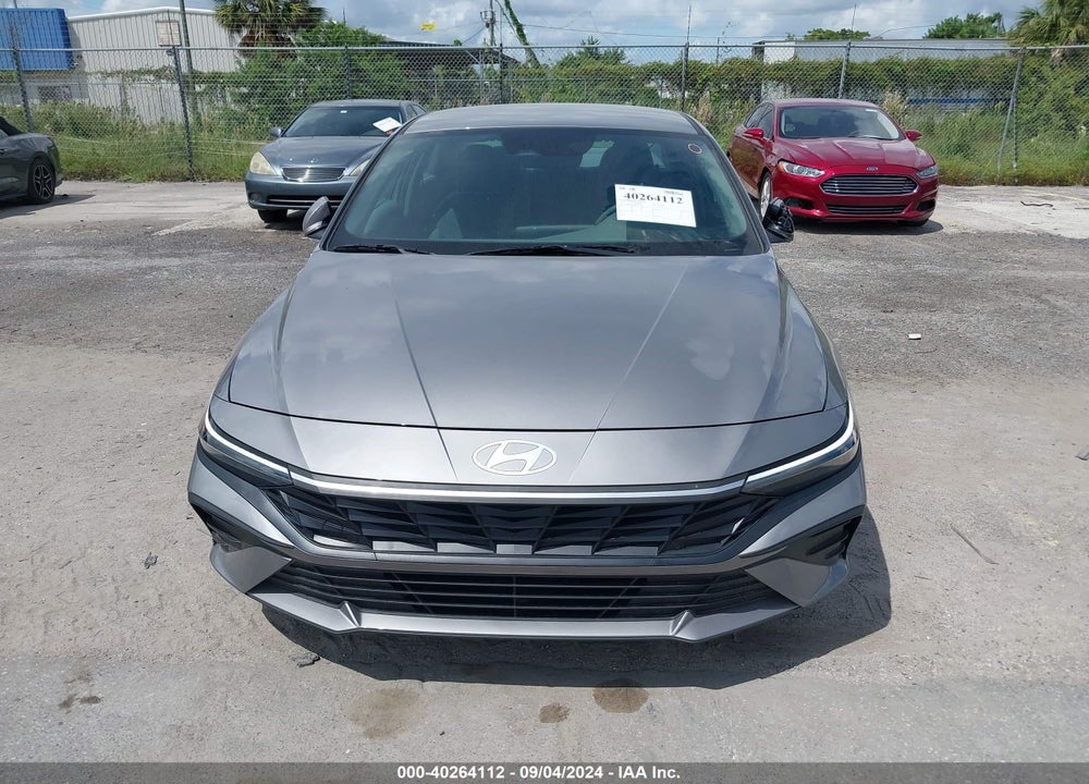2024 HYUNDAI ELANTRA VIN: KMHLM4DG0RU777196