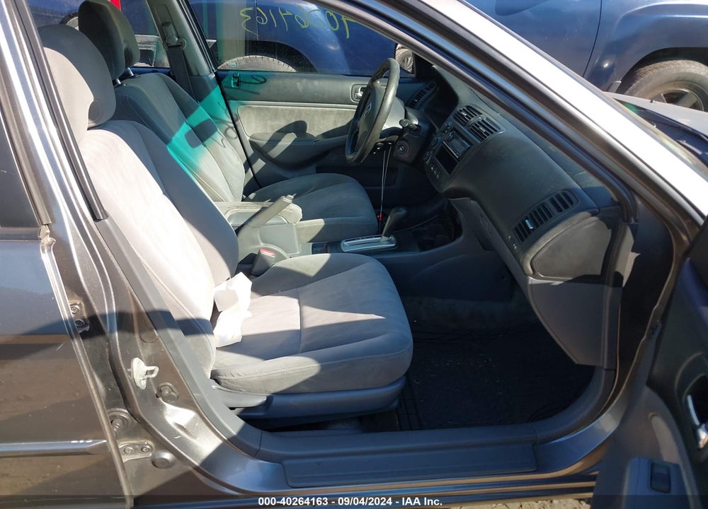 2004 HONDA CIVIC LX VIN: 2HGES16544H640708