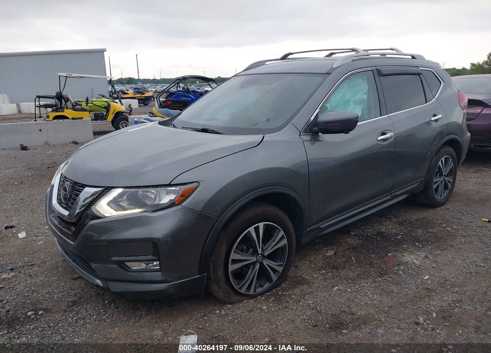 2018 NISSAN ROGUE SV/SL VIN: 5N1AT2MV3JC729103