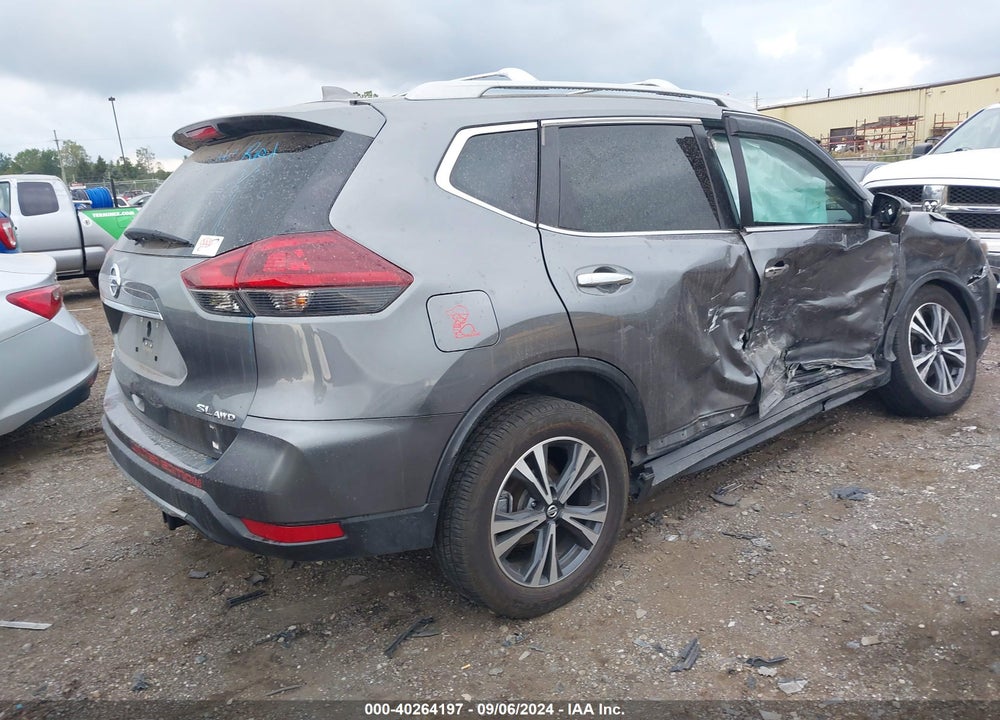2018 NISSAN ROGUE SV/SL VIN: 5N1AT2MV3JC729103