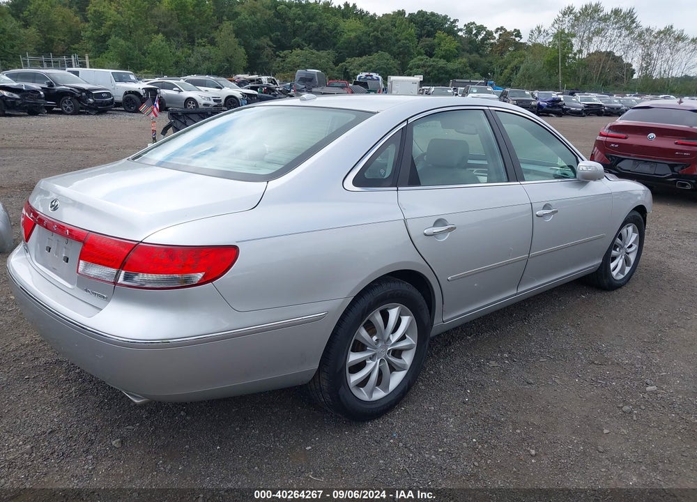 2008 HYUNDAI AZERA LIMITED VIN: KMHFC46F88A310564