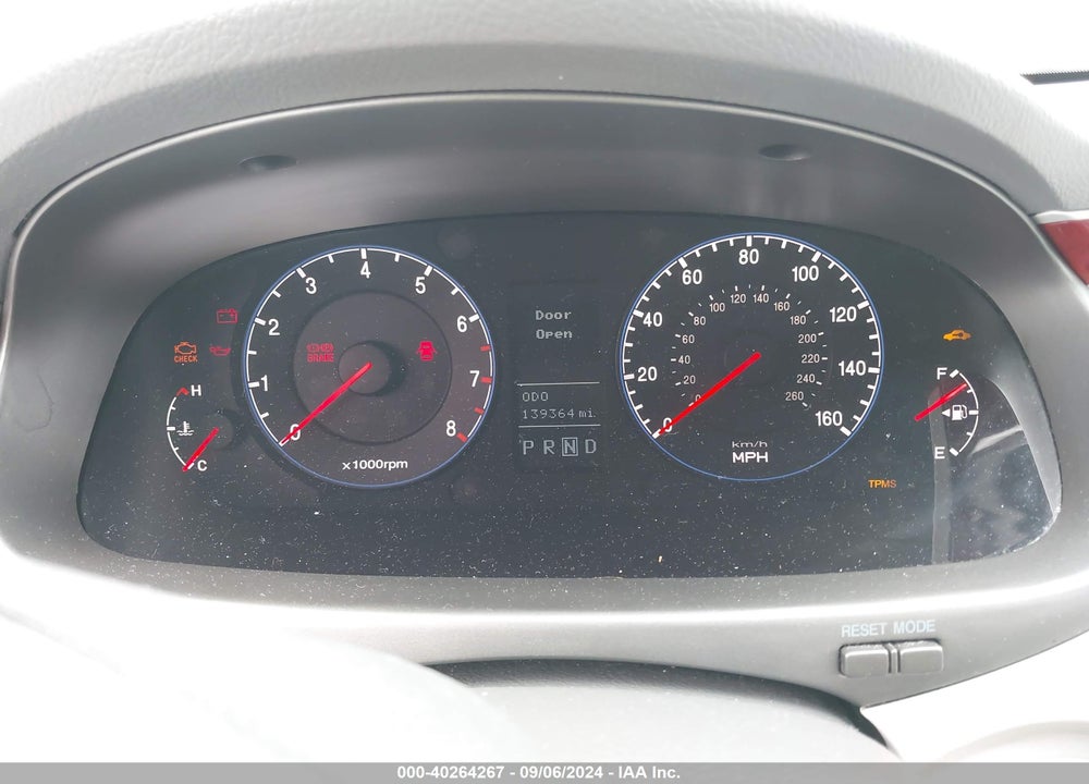 2008 HYUNDAI AZERA LIMITED VIN: KMHFC46F88A310564