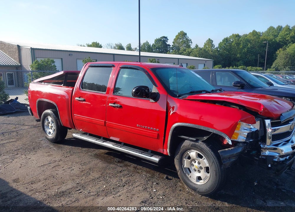 2011 CHEVROLET SILVERADO 1500 LT VIN: 3GCPCSE05BG197515