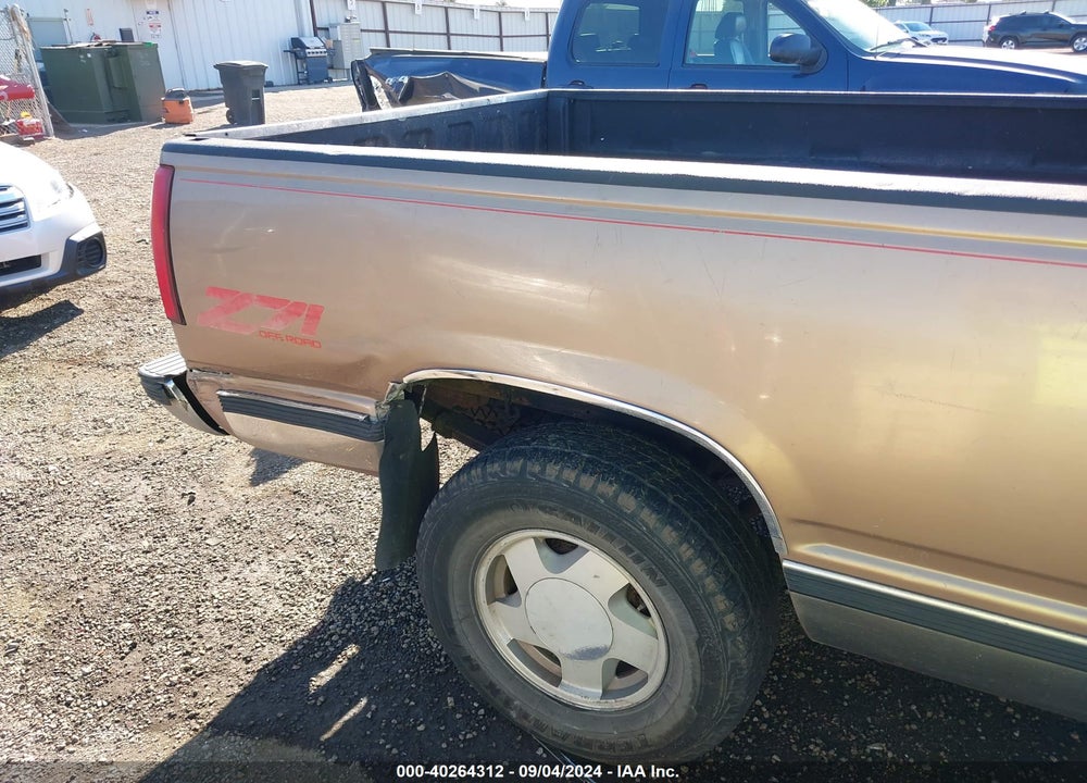 1995 CHEVROLET GMT-400 K1500 VIN: 2GCEK19K5S1143186
