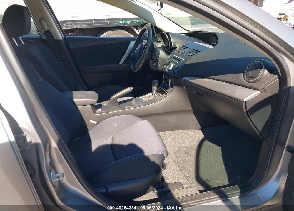 2011 MAZDA 3 S SPORT VIN: JM1BL1K6XB1367783