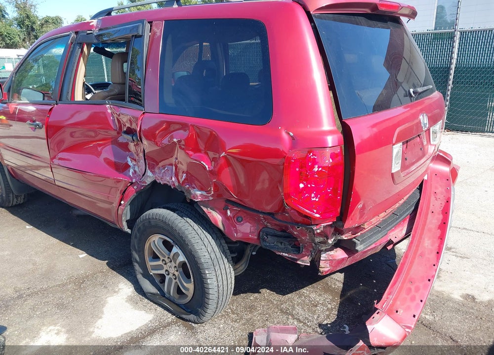 2005 HONDA PILOT EX-L VIN: 5FNYF185X5B003603
