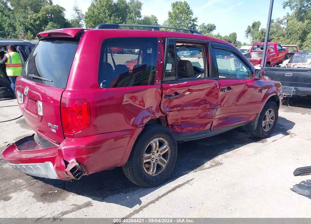 2005 HONDA PILOT EX-L VIN: 5FNYF185X5B003603