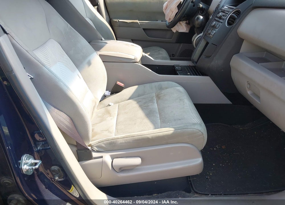 2012 HONDA PILOT LX VIN: 5FNYF4H24CB080004