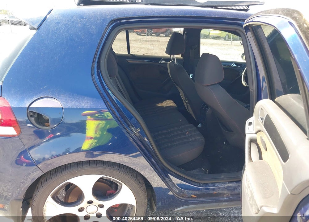 2011 VOLKSWAGEN GTI 4-DOOR VIN: WVWHV7AJ1BW061720