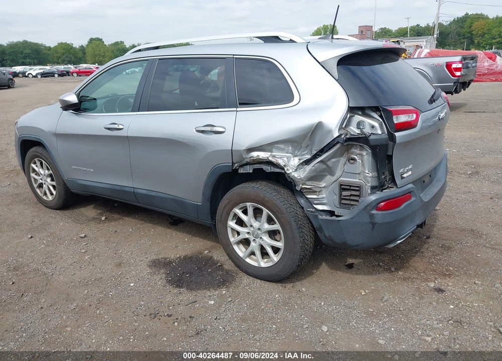 2017 JEEP CHEROKEE LATITUDE 4X4 VIN: 1C4PJMCS2HW567383
