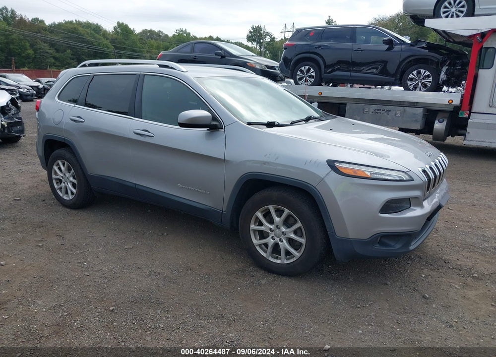 2017 JEEP CHEROKEE LATITUDE 4X4 VIN: 1C4PJMCS2HW567383