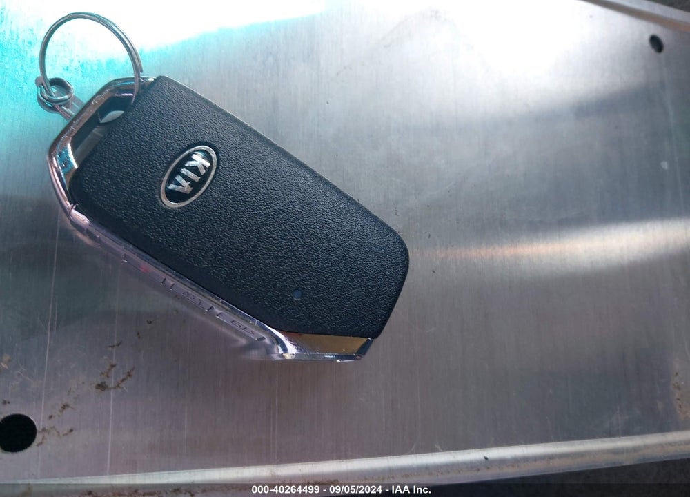 2020 KIA TELLURIDE S VIN: 5XYP6DHC8LG075840
