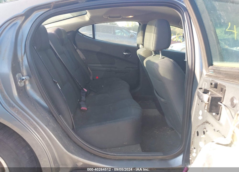 2004 PONTIAC GRAND PRIX GT1 VIN: 2G2WP522441373378