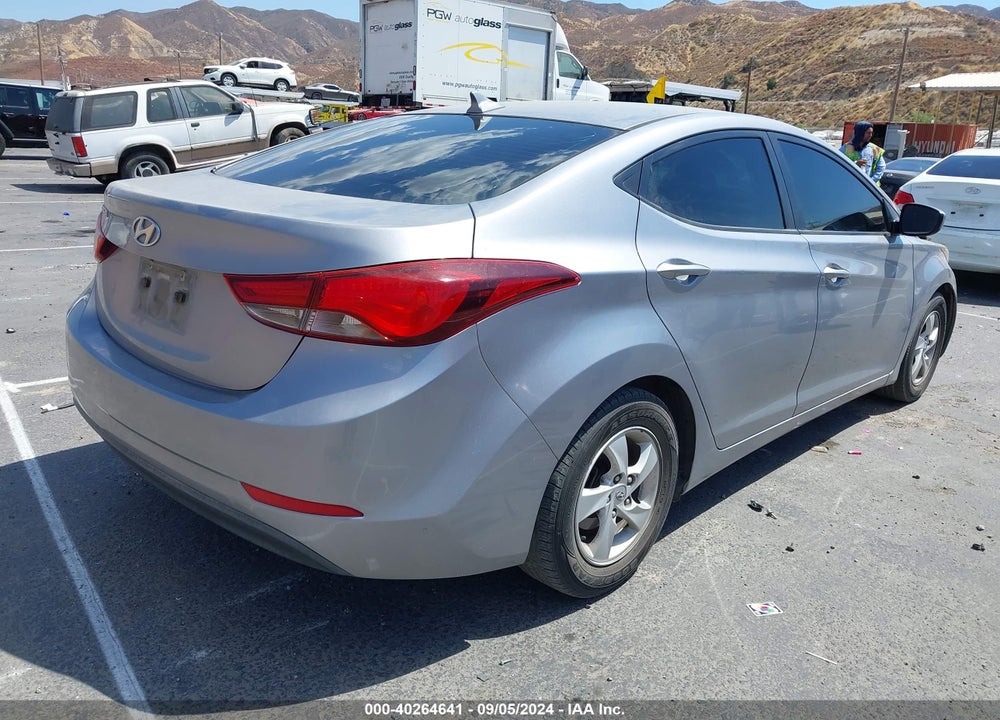 2015 HYUNDAI ELANTRA SE VIN: 5NPDH4AE6FH638941
