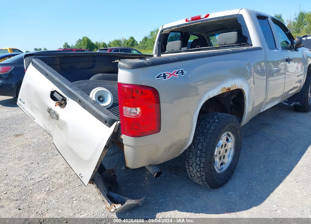 2009 CHEVROLET SILVERADO 1500 LT VIN: 1GCEK29089Z234605