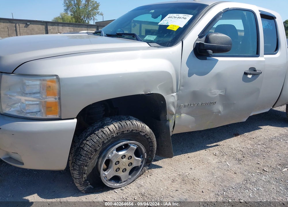 2009 CHEVROLET SILVERADO 1500 LT VIN: 1GCEK29089Z234605
