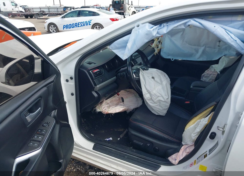 2016 TOYOTA CAMRY SE VIN: 4T1BF1FK2GU263384