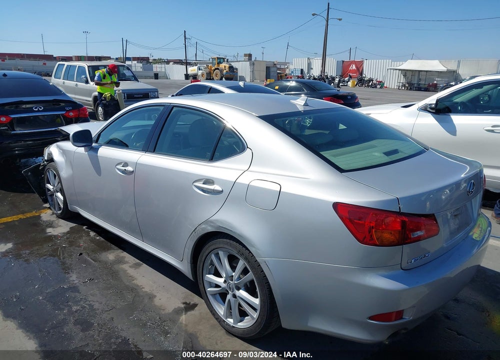 2007 LEXUS IS 250 VIN: JTHBK262772026535