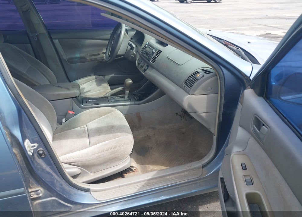 2002 TOYOTA CAMRY LE VIN: 4T1BE32KX2U539579